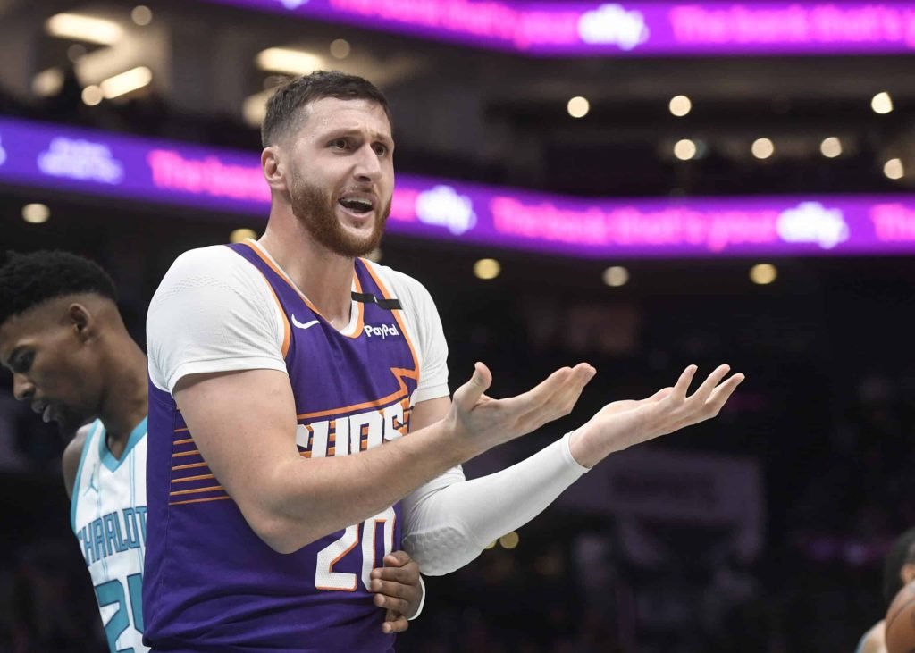 Phoenix Suns center Jusuf Nurkic NBA