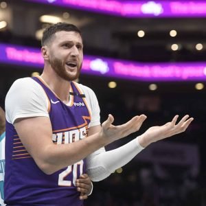 Phoenix Suns center Jusuf Nurkic NBA