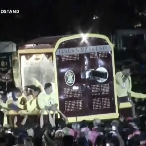 The Traslacion, the annual procession of the Jesus Nazareno image from Quirino Grandstand to Quiapo Church, begins at around 4:41 am on Thursday, Janu