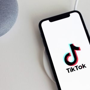 TikTok cuts off access for users in United States