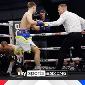 Ellis Price dropped Liam Fitzmaurice twice before registering the knockout victory.