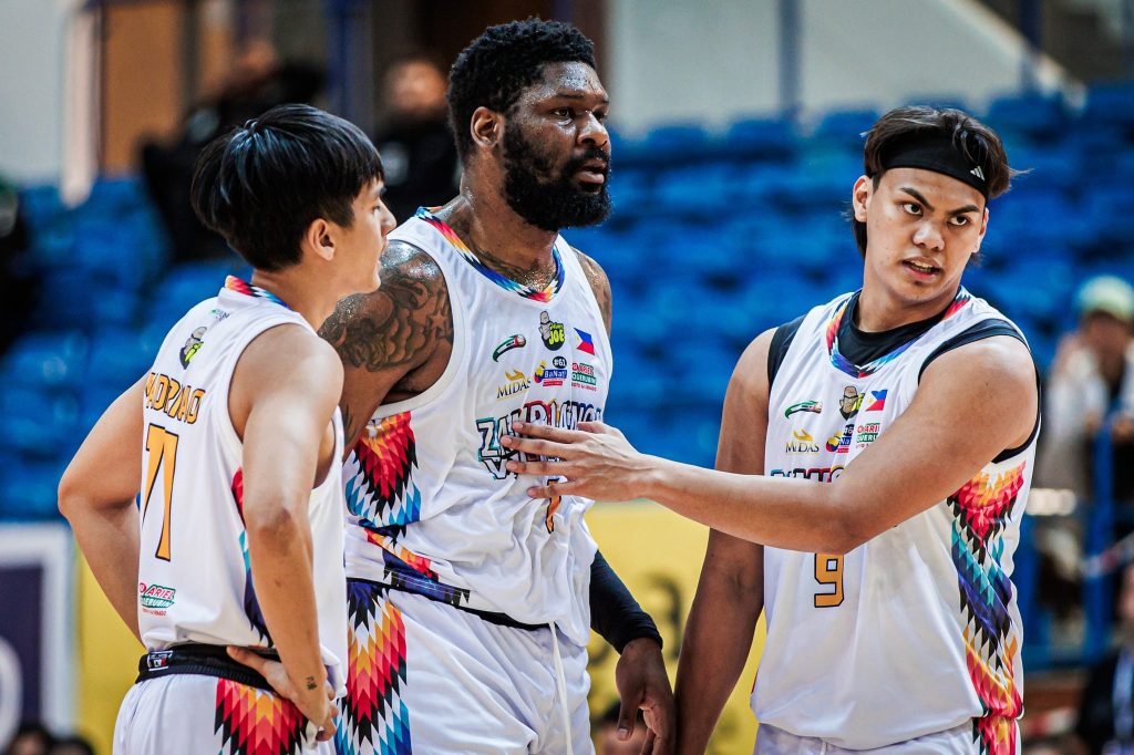 Zamboanga Valientes' Adonis Thomas, Forthsky Padrigao and Nic Cabañero during a game in the Dubai International Basketball Championship 2025.