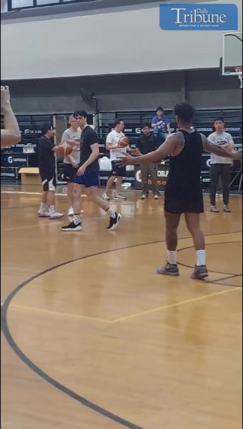 WATCH: Strong Group Athletics head coach Charles Tiu and assistant coach Zoran Martic give instructions during training at the Gatorade Hoops Center i