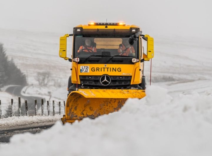 Weather UK latest: Snow and ice warnings in place across country as drowned man in Yorkshire identified