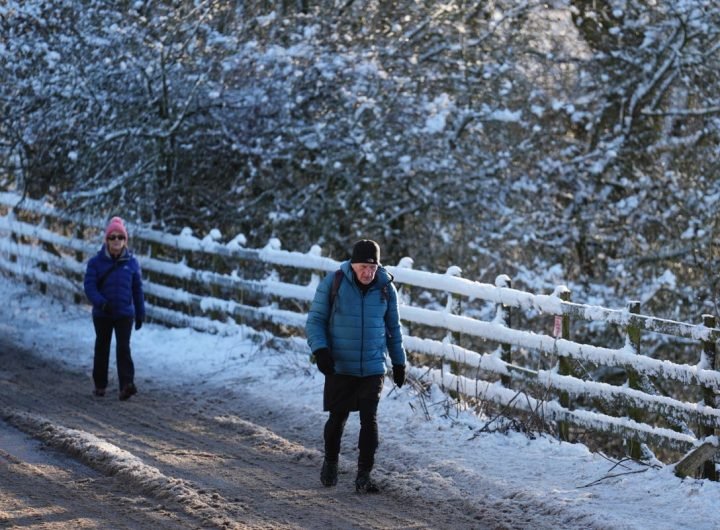 Weather - latest: Amber snow warnings for much of UK with up to 40cm forecast as temperatures fall to -7.4C