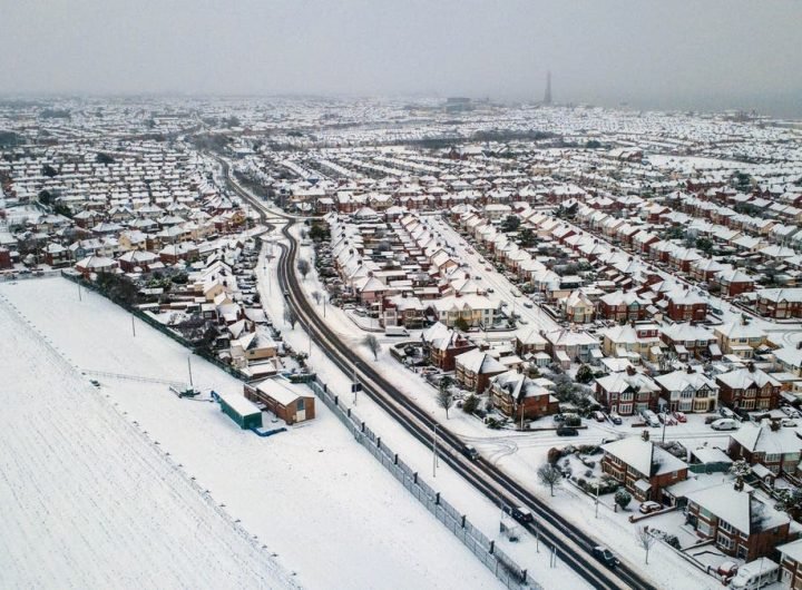 Weather tracker live: Flights delayed and roads closed as snow hits UK while Met Office issues new warning